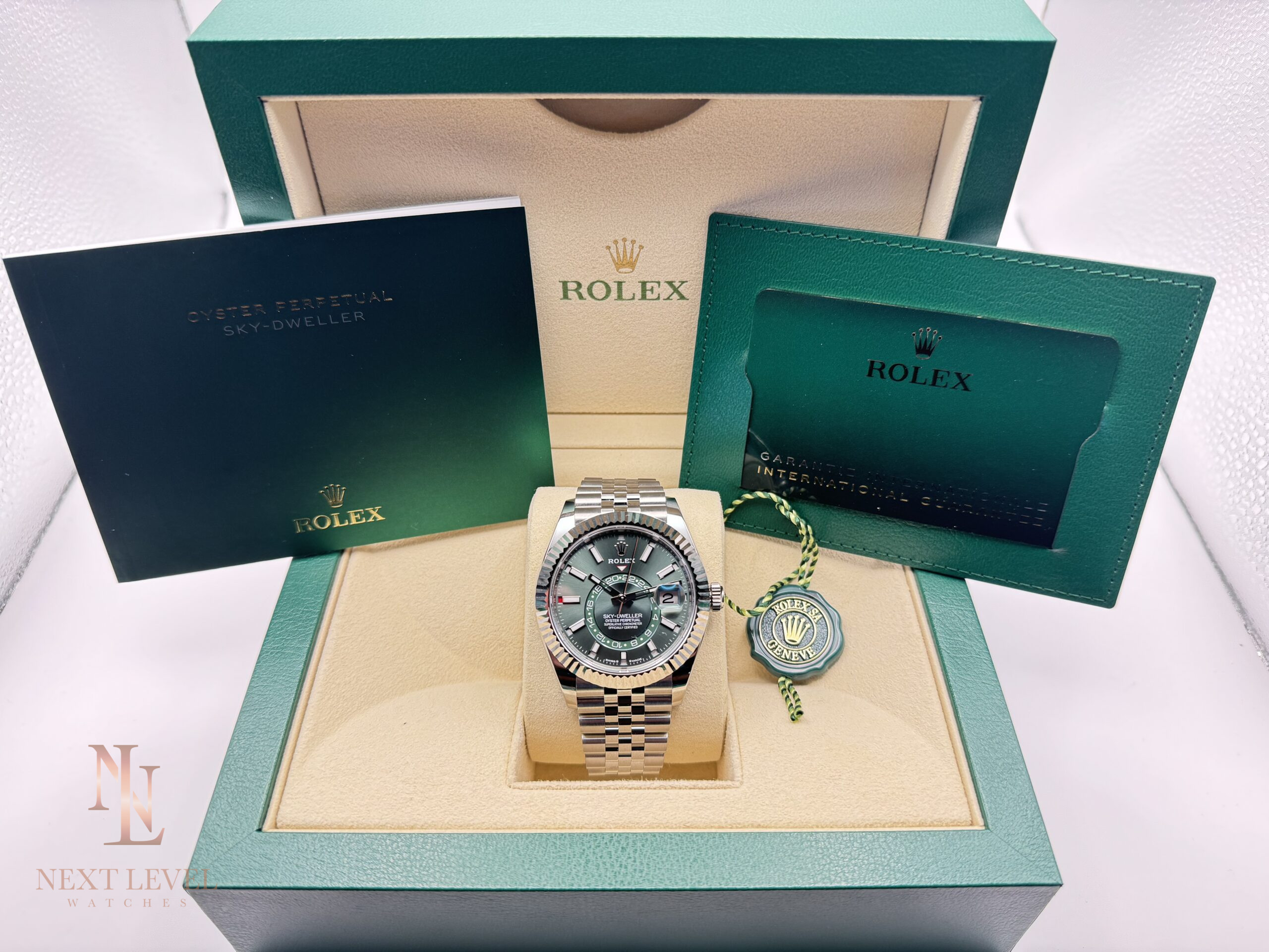 Rolex Skydweller Steel | Jubilee | Green dial | New | 2025 - Image 12