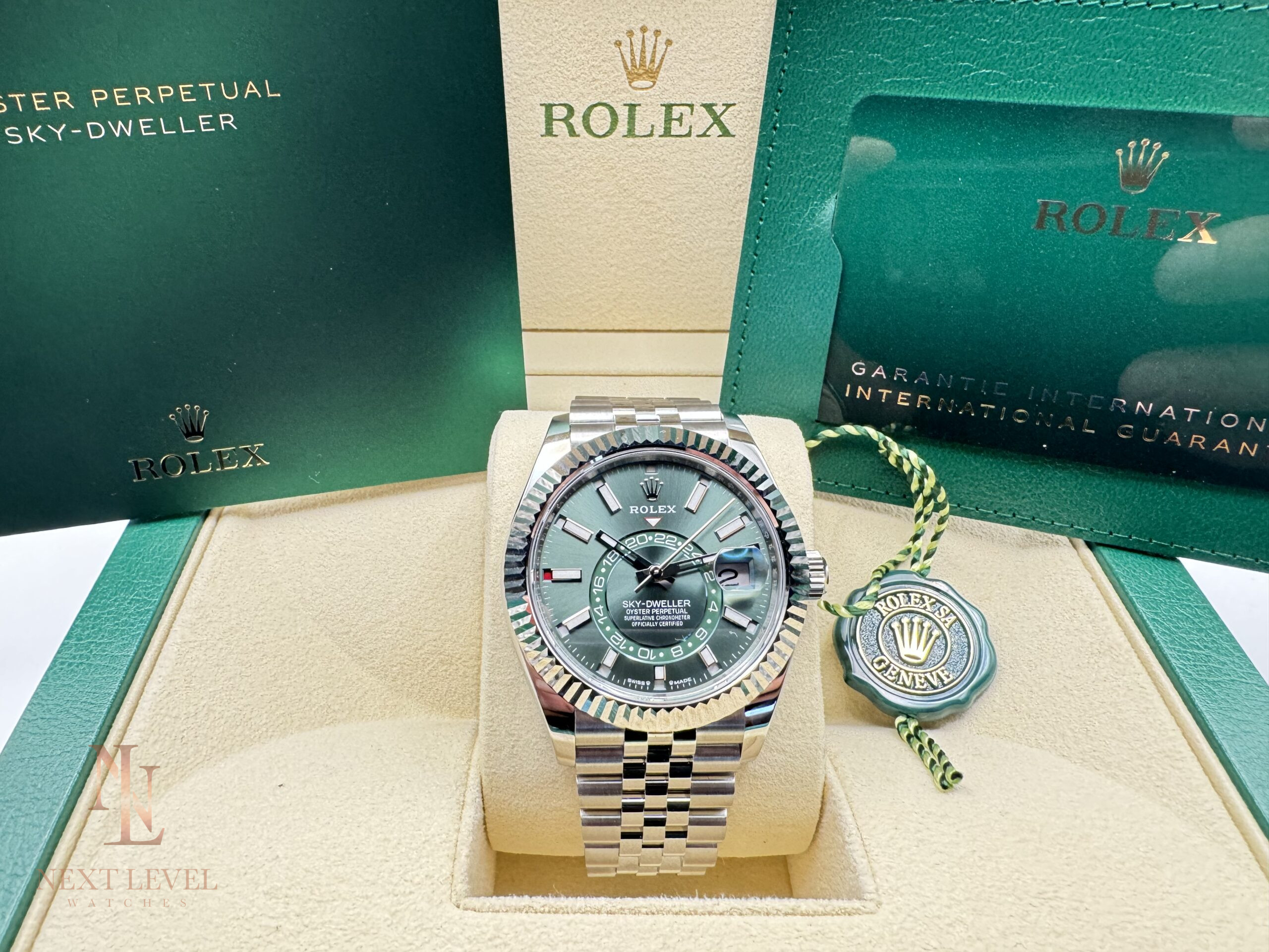 Rolex Skydweller Steel | Jubilee | Green dial | New | 2025 - Image 11