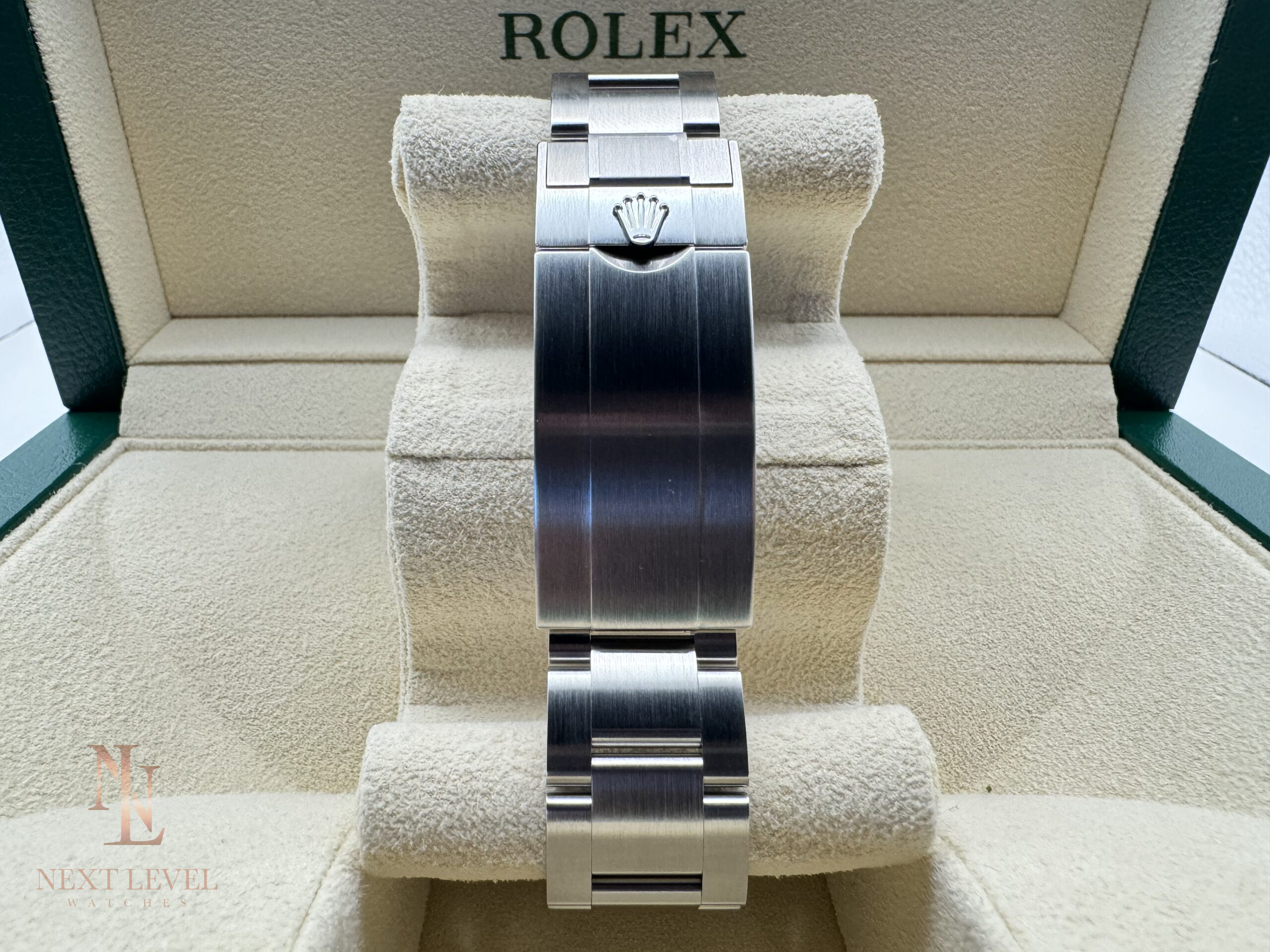 Rolex Submariner Date | New/Unworn | 2025 | Full set - Image 5