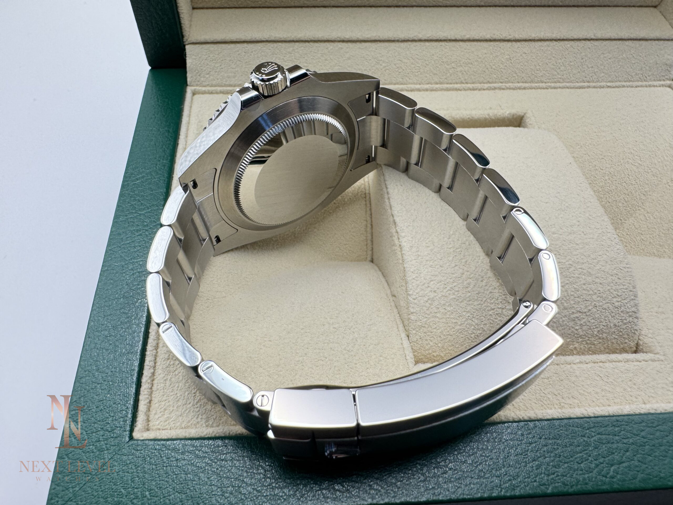 Rolex Submariner Date | New/Unworn | 2025 | Full set - Image 8