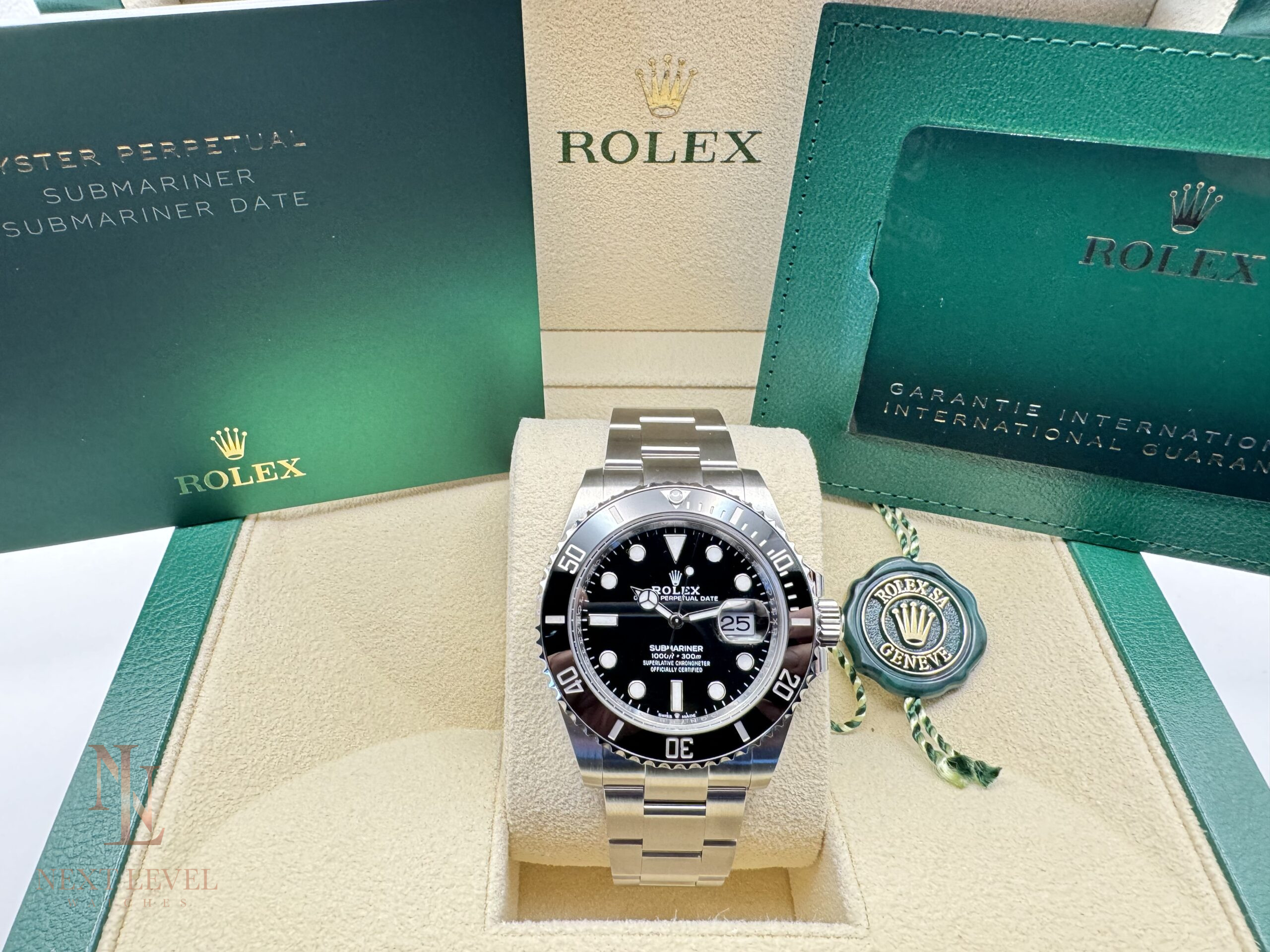 Rolex Submariner Date | New/Unworn | 2025 | Full set - Image 12